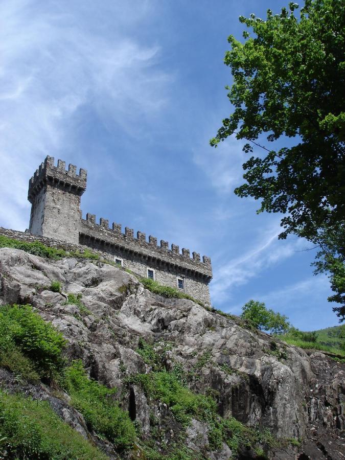 Business Center In Villa Bellinzona Exterior photo