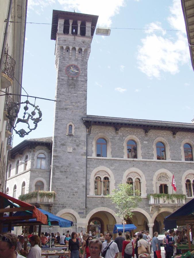 Business Center In Villa Bellinzona Exterior photo